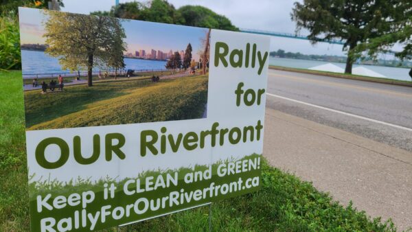Lawn Sign Rally For Our Riverfront